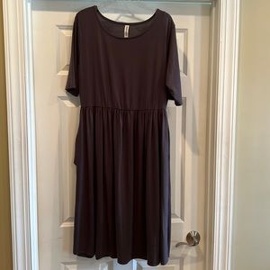 Gray colored empire waist midi dress Zenana Outfitters Size 2X